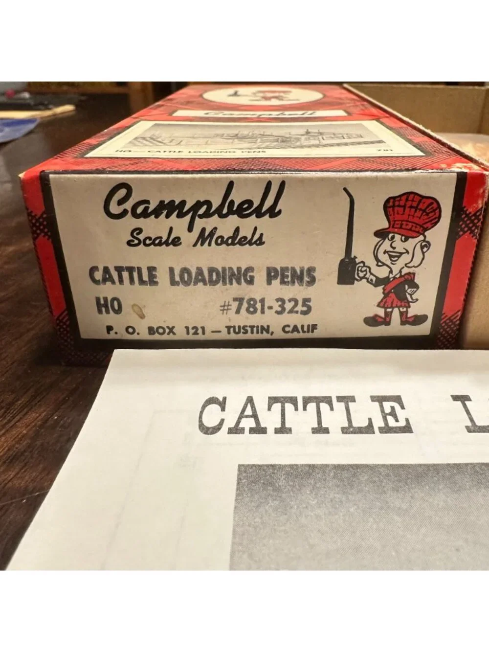 Campbell HO Scale Cattle Loading Pens Model Kit #781-325